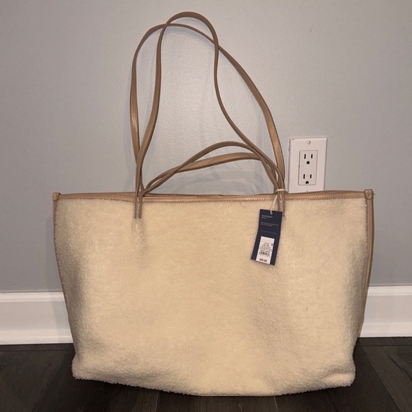 NWT Tote Bag - Picture 1 of 3